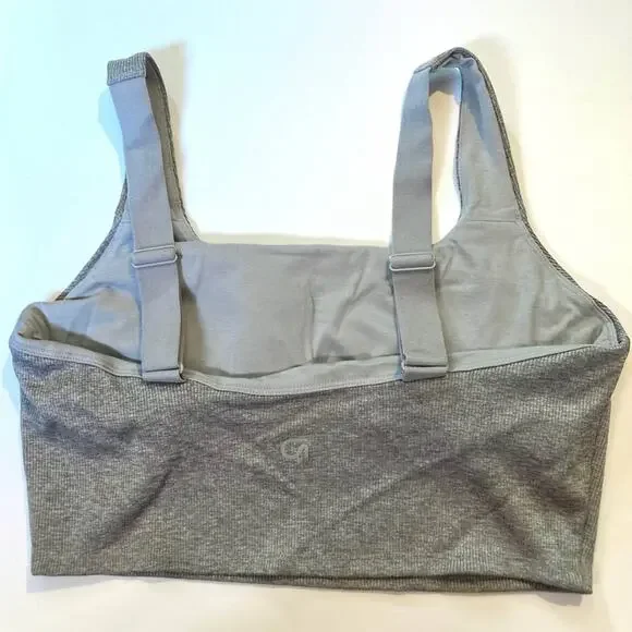 4 Gap bras Medium - Picture 5 of 8